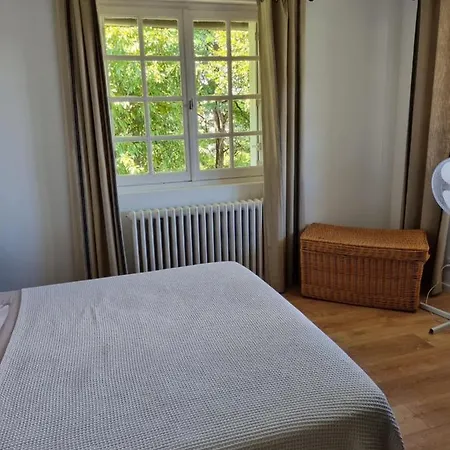 Location Saisonniere Situe A Appartement *